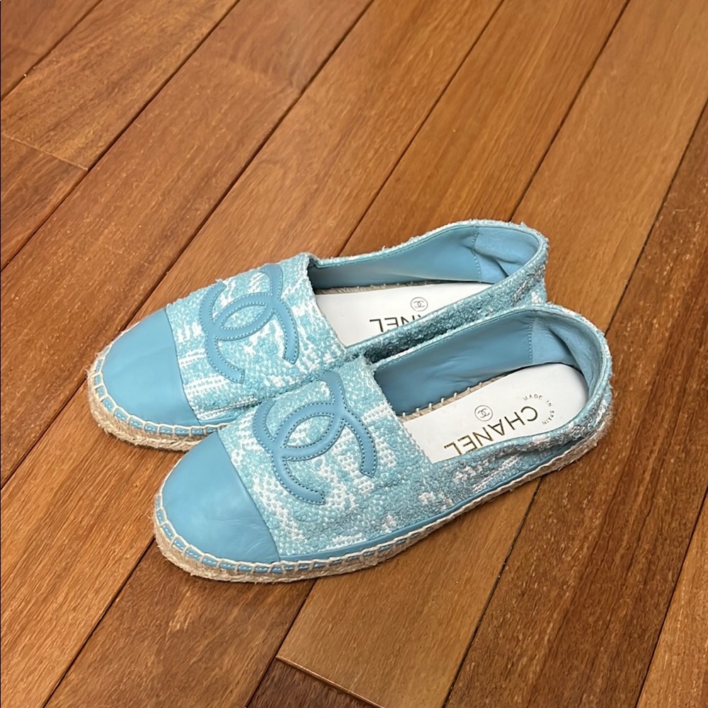 New CHANEL turquoise espadrilles size 37